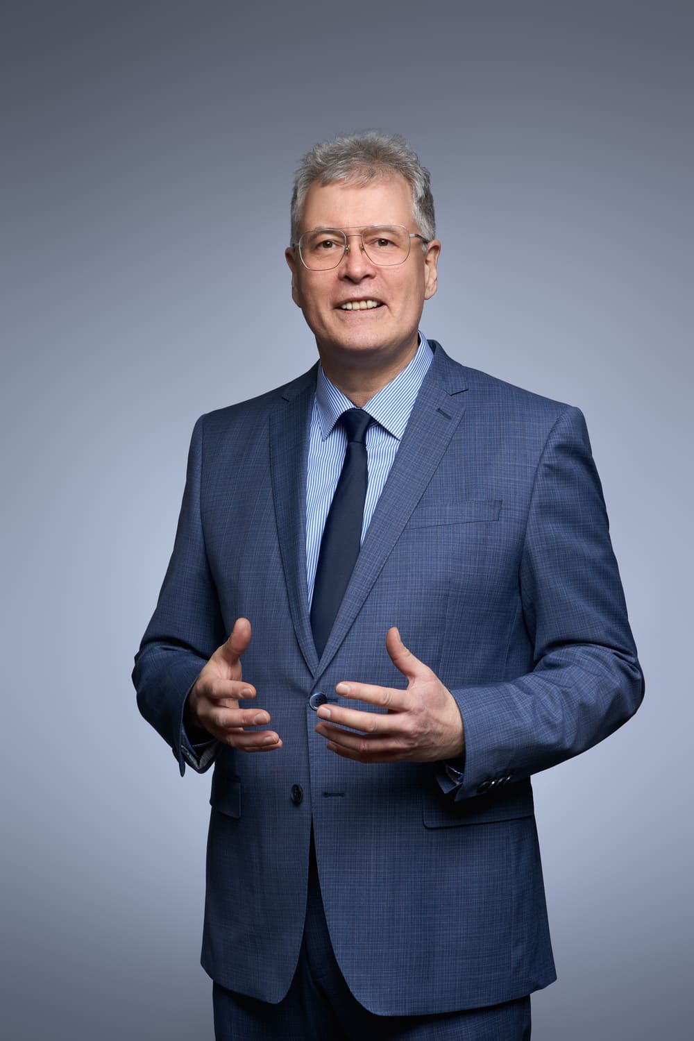 równowaga między pracą a życiem rodzinnym, w tym z opieką nad osobami bliskimi